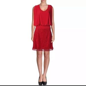 Laundry by Shelli Segal Red Jersey  Vneck Lace Dress
